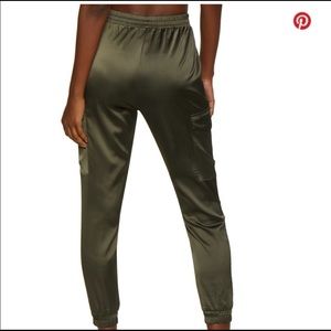 Zara satin joggers army green Large